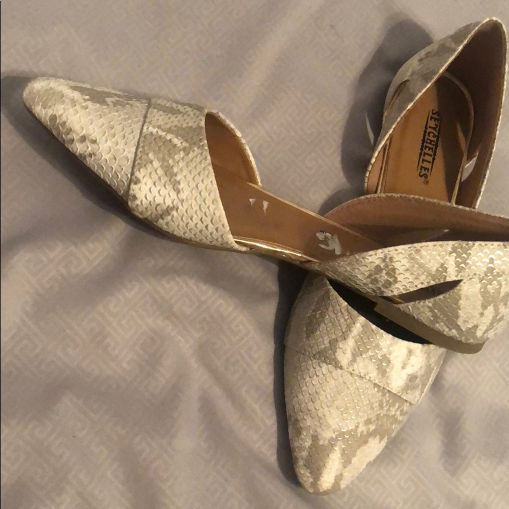 NWOB Seychelles Python Print Wide size Flat - Picture 3 of 4